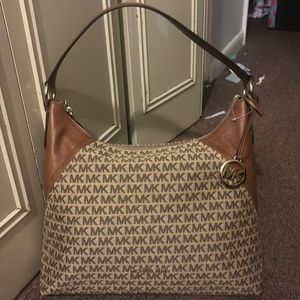 Michael Kors Ebony, large handbag with removable handles